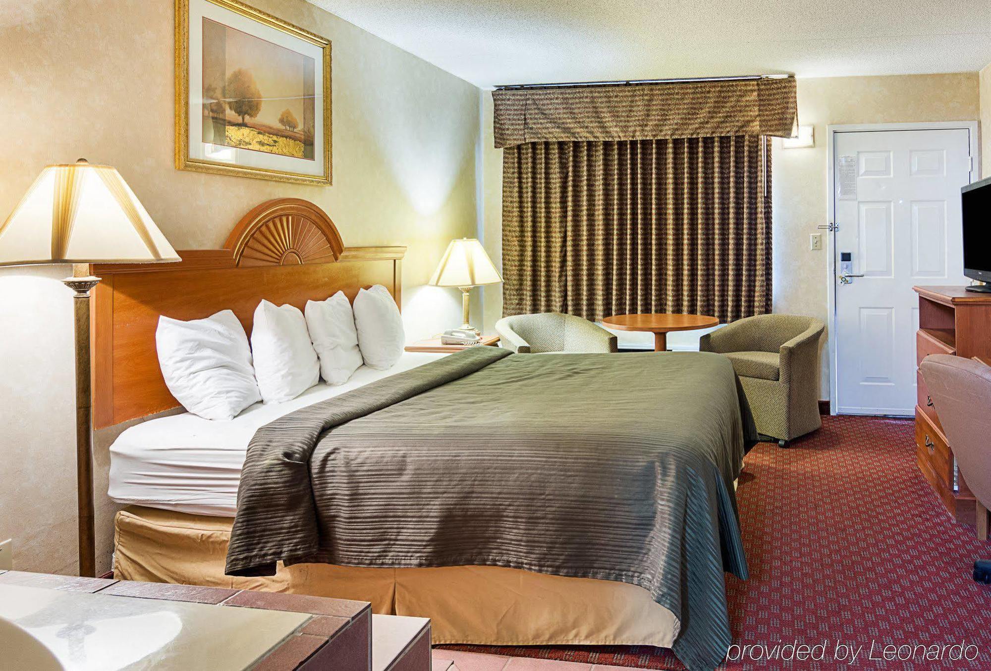 Quality Inn Petersburg Near Fort Gregg-Adams Εξωτερικό φωτογραφία